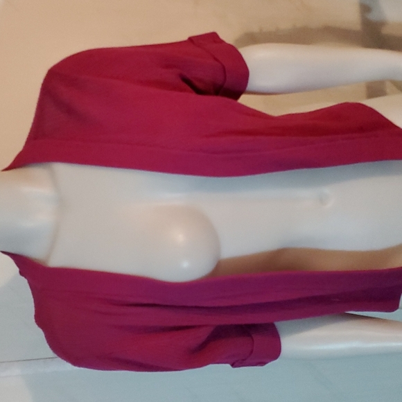 Pink light weight sweater - Picture 2 of 4